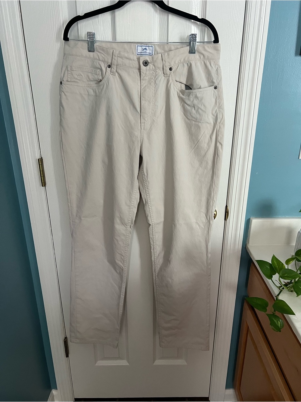 Southern Tide Men's 5 Pocket Chinos in Light Beige/Tan